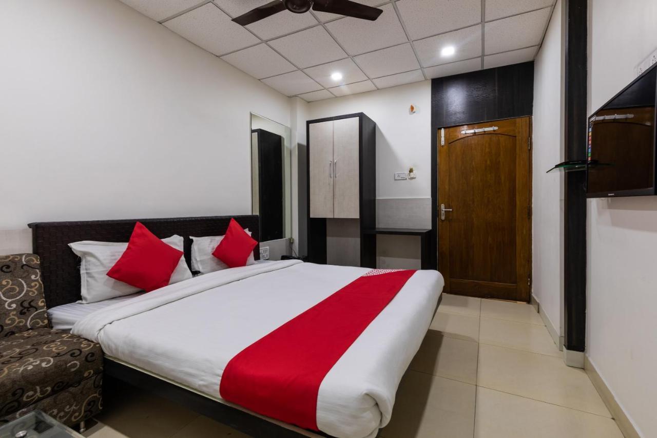 Capital O 47403 Hotel Manjeet Bhopál Kültér fotó