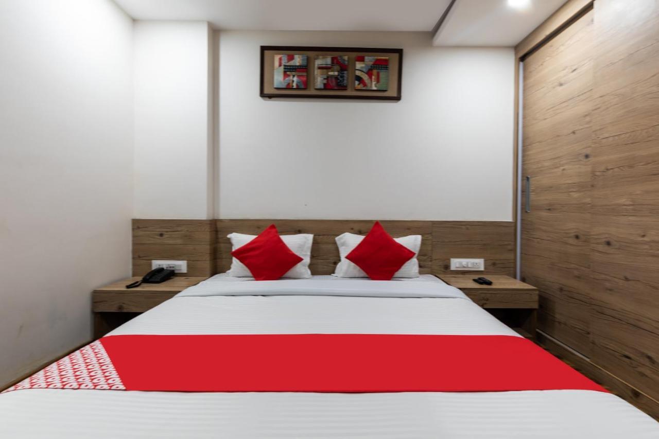 Capital O 47403 Hotel Manjeet Bhopál Kültér fotó